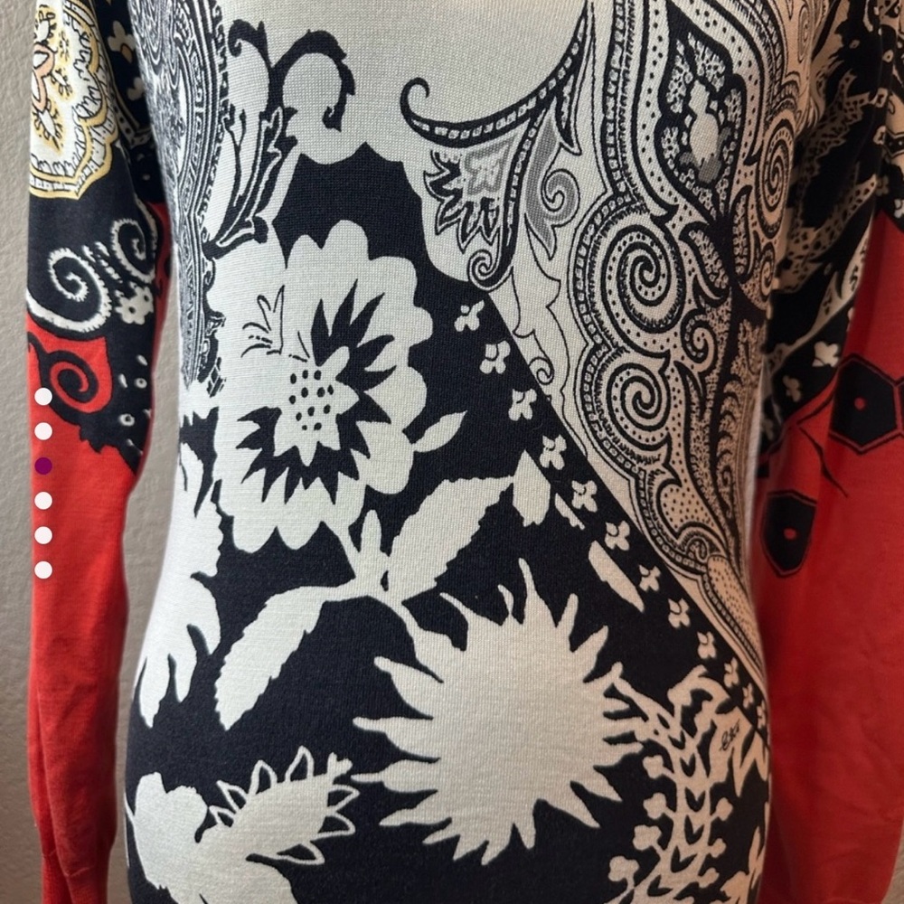 Etro Milano V-Neck Sweater Red, Black and cream Artistic Design. Size 42 - Picture 3 of 11
